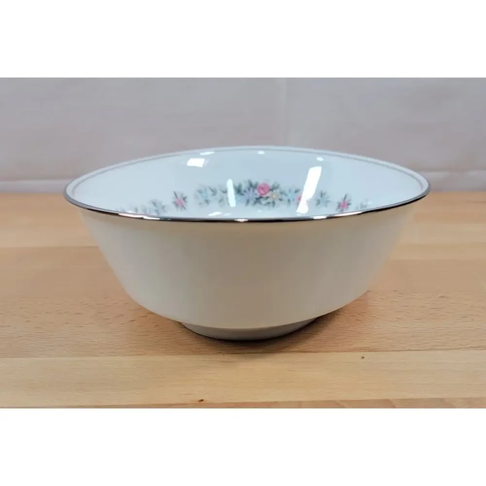 Noritake Cynthia vegetable serving bowl japan Flowers Floral